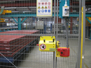 Safety fencing Optical fences Light curtains Access doors