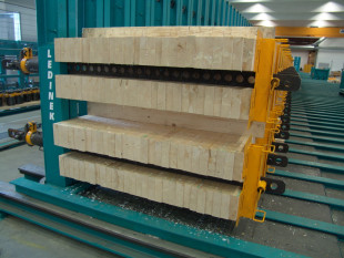 Glulam beam press