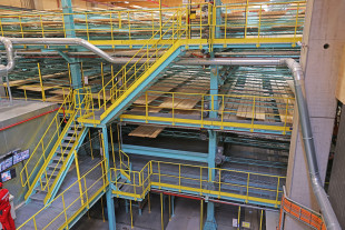 Curing store 8 levels with lifting conveyor
