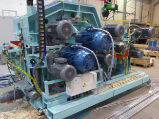 4.	Superplan pre-planing machine with accessories