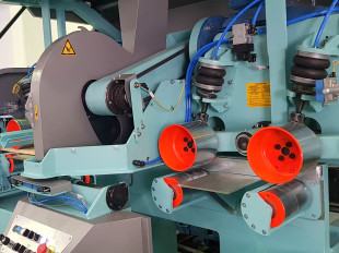 11. X-CUT S400 cross-cut saw for cross laminations